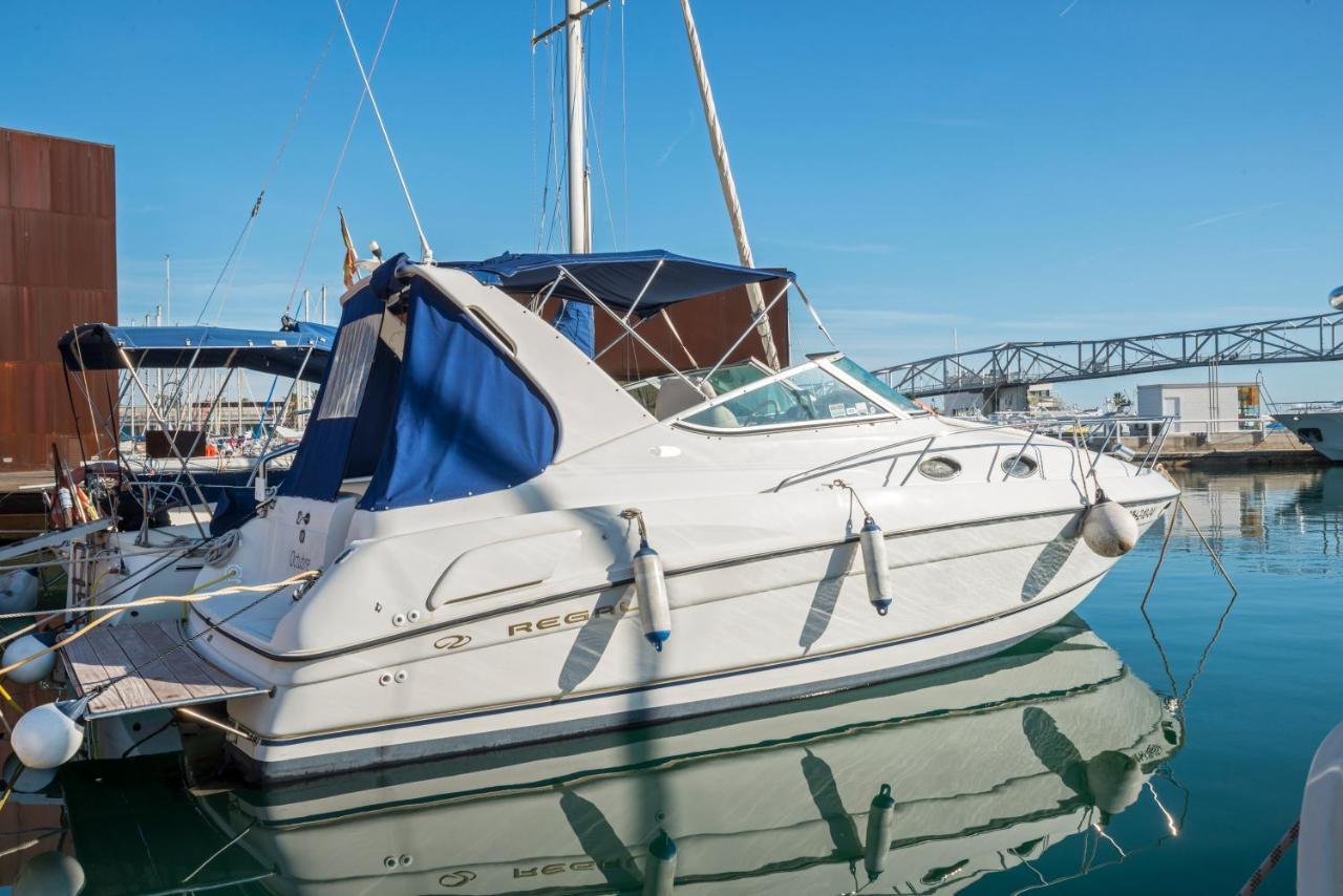 Boat Hotel Barcelona Sant Adria de Besos Eksteriør bilde